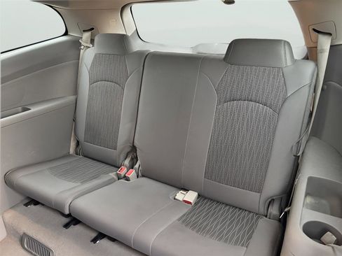 Used 2017 Chevrolet Traverse LS image 17