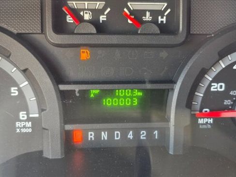 Used 2019 Ford E-350 and Econoline 350 Super Duty w/ Power Windows & Locks Group image 3