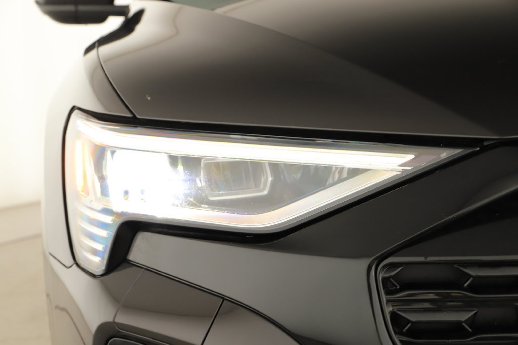 Certified 2024 Audi Q8 e-tron Premium AWD/4WD image 34