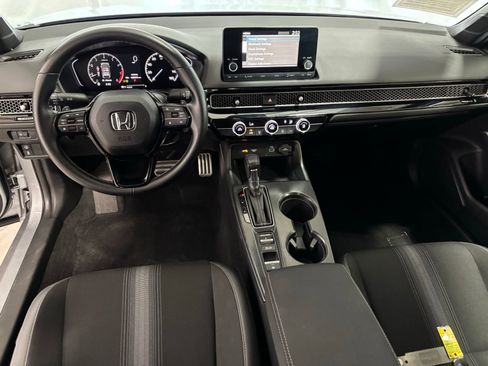 Used 2023 Honda Civic Sport image 19