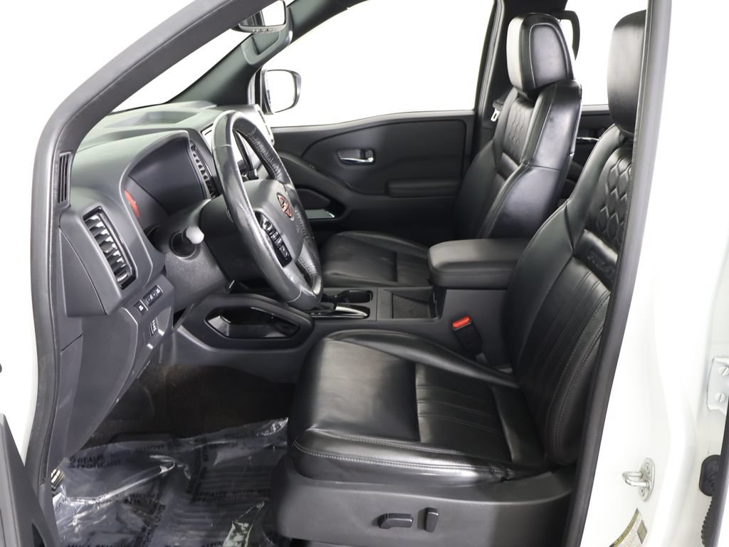Used 2022 Nissan Frontier PRO-4X w/ Pro-4X Premium Package AWD/4WD image 34