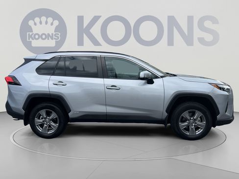 Used 2024 Toyota RAV4 XLE w/ Convenience Package AWD/4WD image 8