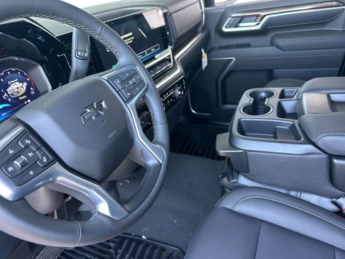 New 2026 Chevrolet Silverado 2500 LT w/ Trail Boss Package AWD/4WD image 10