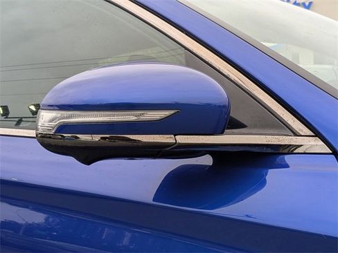 Used 2023 Genesis G70 3.3T w/ Sport Prestige Package image 10