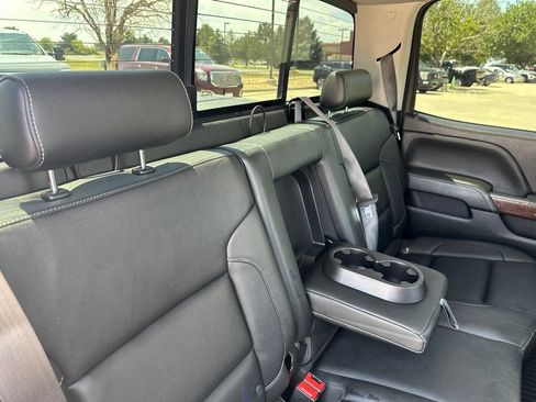 Used 2019 GMC Sierra 3500 SLT w/ Driver Alert Package AWD/4WD image 23