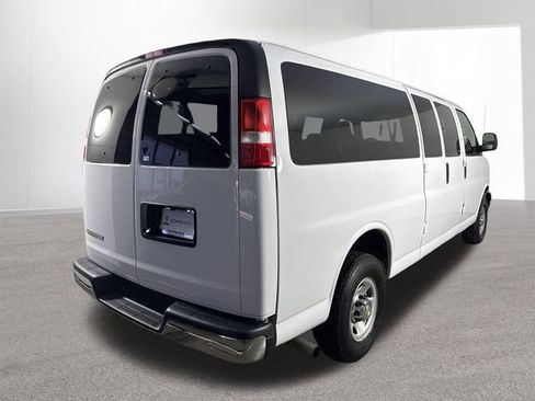 Used 2024 Chevrolet Express 3500 LT w/ LT Preferred Equipment Group RWD image 38