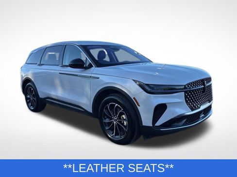 Certified 2025 Lincoln Nautilus Premier AWD/4WD image 7