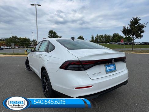 New 2025 Honda Accord SE image 3