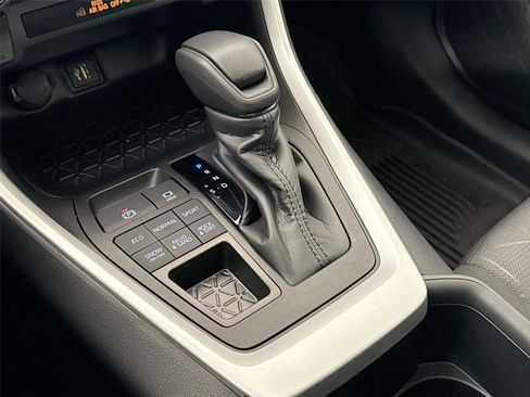 Certified 2024 Toyota RAV4 XLE w/ Convenience Package image 27