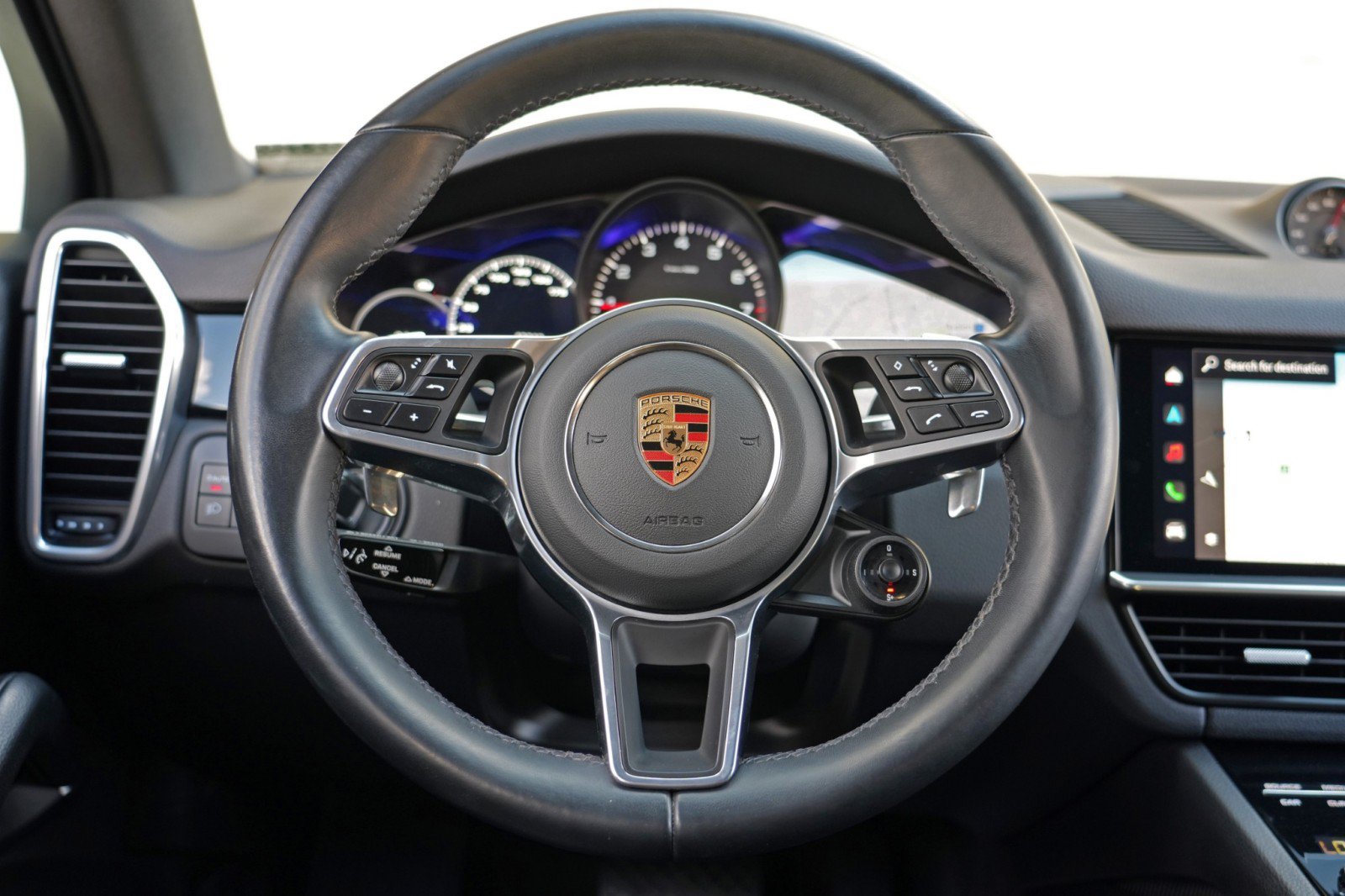 Used 2023 Porsche Cayenne Coupe w/ Premium Package AWD/4WD image 21