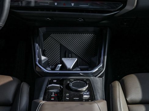 New 2025 BMW X3 xDrive30i w/ Premium Package image 10