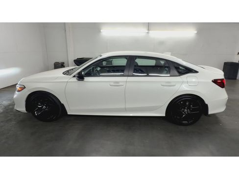 Used 2026 Honda Civic Sport image 5