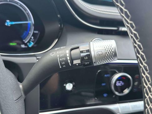 New 2025 Genesis Electrified GV70 Advanced w/ Prestige Package image 13