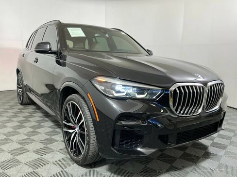 Used 2022 BMW X5 xDrive40i w/ M Sport Package AWD/4WD image 4