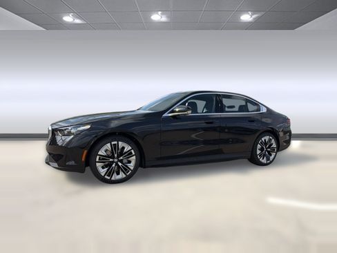 New 2027 BMW i5 eDrive40 w/ Premium Package RWD image 17