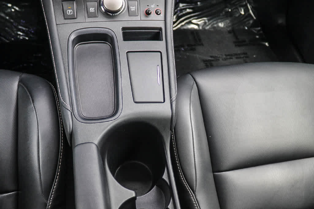 Used 2016 Lexus CT 200h w/ Seat Comfort Package FWD image 22