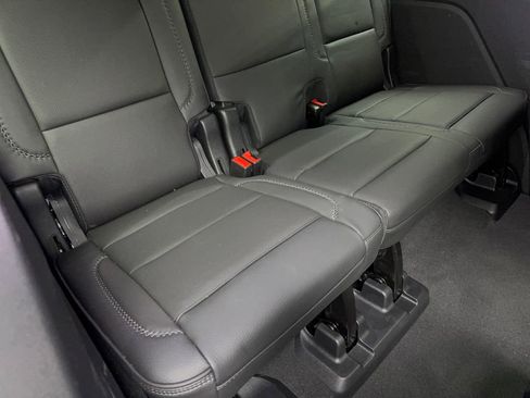 Used 2024 GMC Yukon Denali AWD/4WD image 42