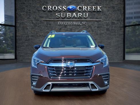 Used 2025 Subaru Ascent Touring w/ Popular Package #1 AWD/4WD image 2