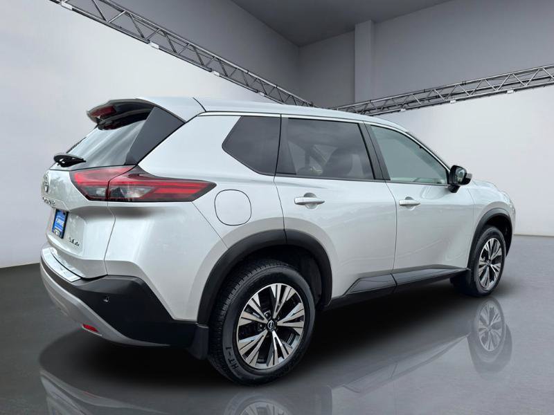 Used 2023 Nissan Rogue SV AWD/4WD image 7