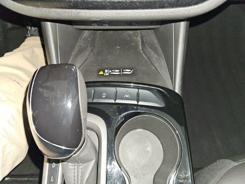 Used 2024 Buick Envista Sport Touring w/ Convenience I Package image 16