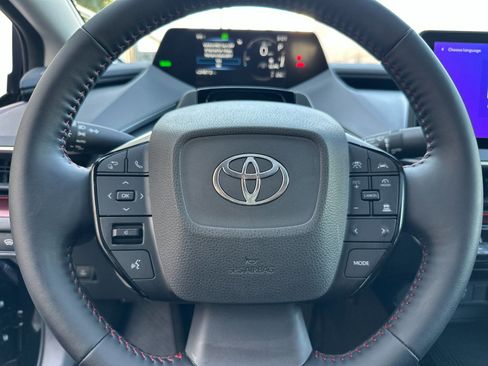 Used 2026 Toyota Prius Plug-In Hybrid image 24