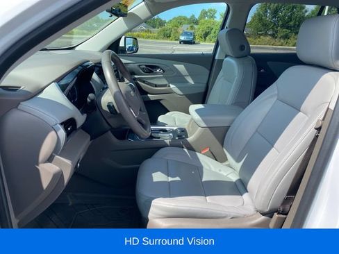 Used 2020 Chevrolet Traverse LT w/ LT Premium Package FWD image 16