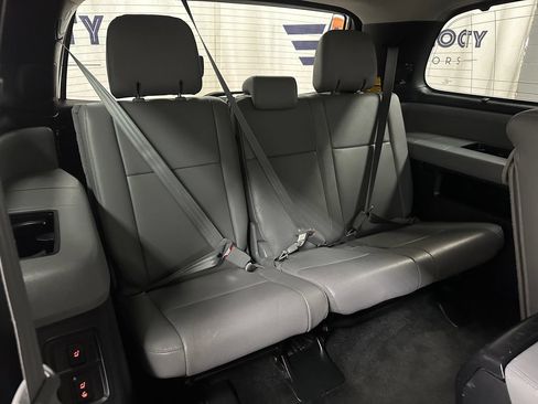 Used 2014 Toyota Sequoia Platinum w/ Preferred Accessory Package AWD/4WD image 22