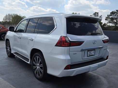 Certified 2021 Lexus LX 570 4WD w/ Luxury Package image 4