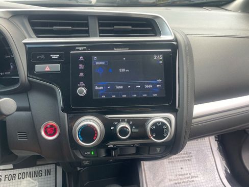 Used 2018 Honda Fit EX image 16