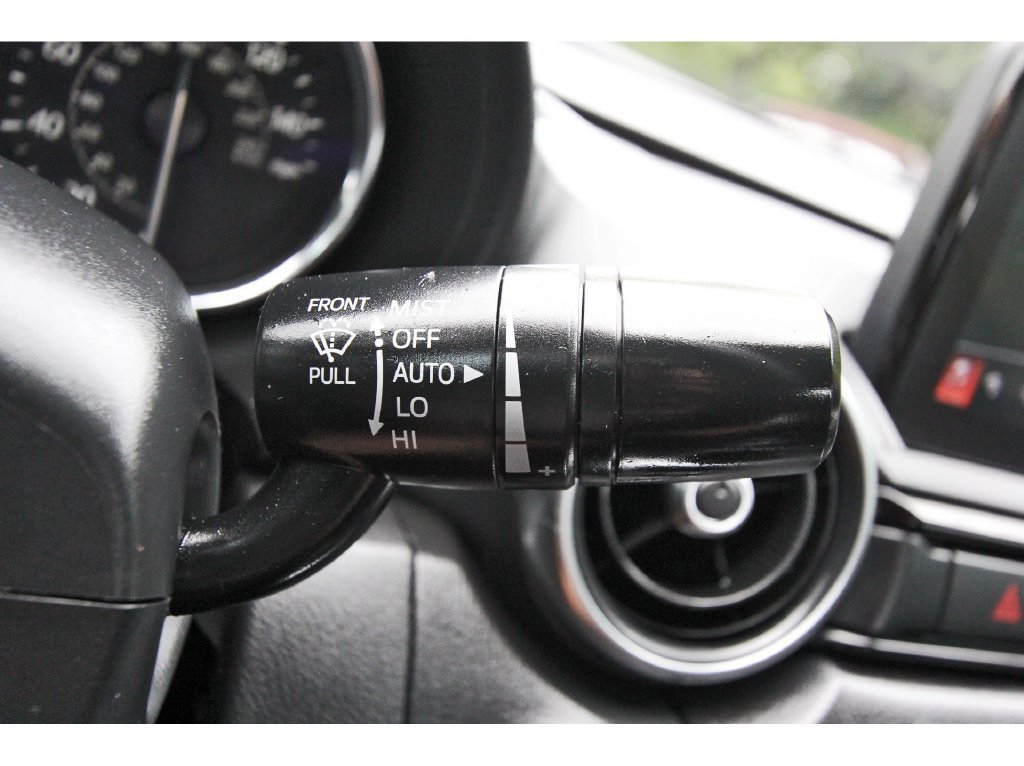 Used 2023 MAZDA MX-5 Miata Grand Touring RWD image 17