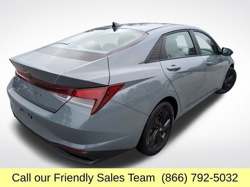 Used 2023 Hyundai Elantra SEL FWD image 6