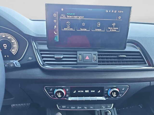 Used 2023 Audi Q5 Prestige w/ Prestige Package AWD/4WD image 23