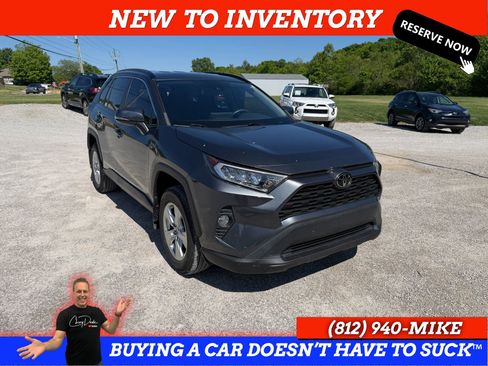 Used 2021 Toyota RAV4 XLE AWD/4WD image 11