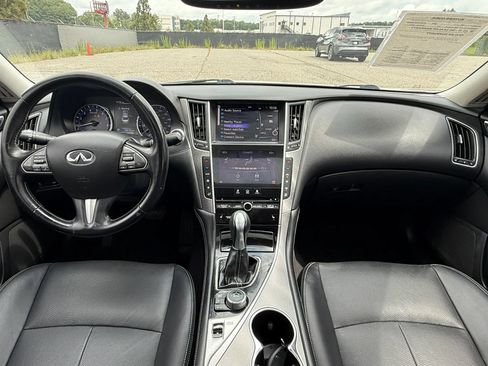Used 2015 INFINITI Q50 Premium w/ Navigation Package RWD image 3