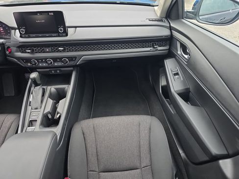 Used 2025 Honda Accord SE image 14