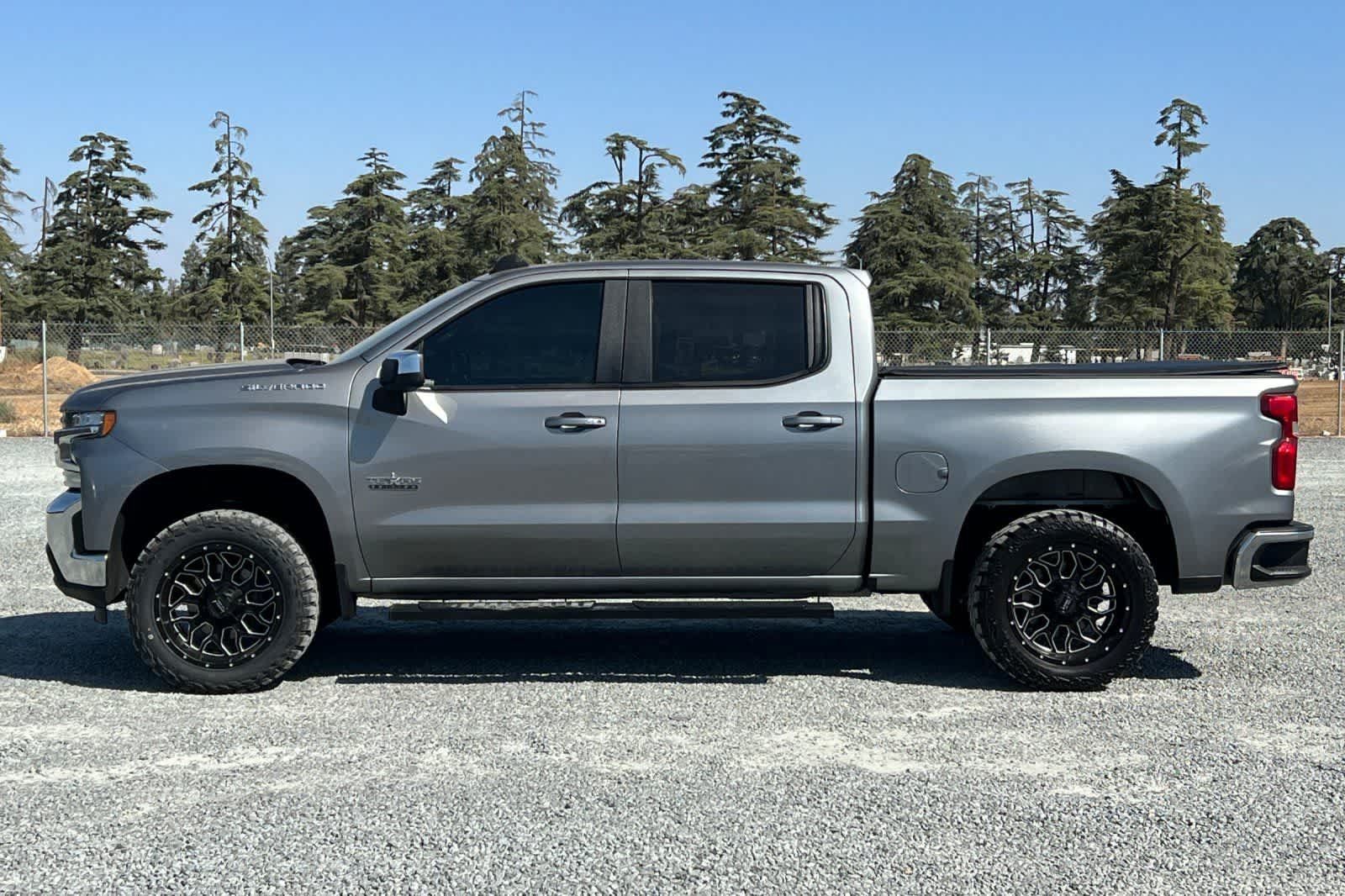 Used 2020 Chevrolet Silverado 1500 LT w/ Texas Edition RWD image 6