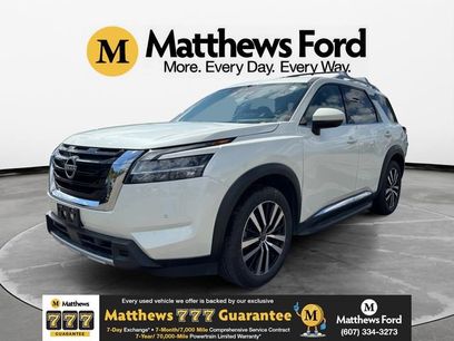 Used 2023 Nissan Pathfinder Platinum w/ Lighting Package (N93)