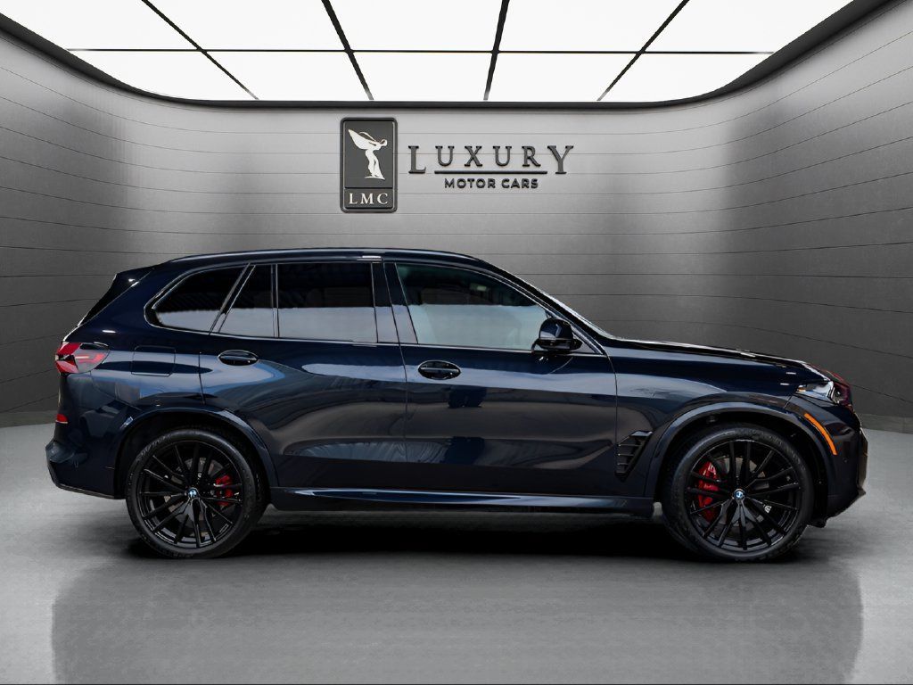 Used 2024 BMW X5 xDrive40i w/ M Sport Package AWD/4WD image 9