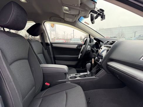 Used 2019 Subaru Outback 2.5i Premium image 19