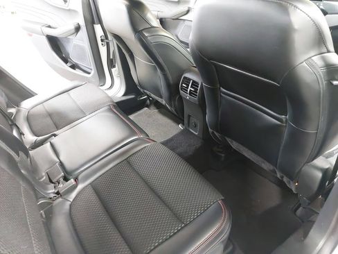 Used 2024 Ford Escape ST-Line AWD/4WD image 11