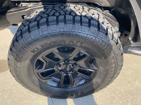 Used 2016 Jeep Wrangler Unlimited Sport w/ Quick Order Package 24S AWD/4WD image 12