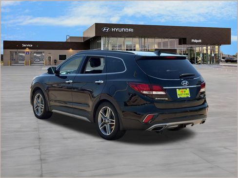 Used 2018 Hyundai Santa Fe Limited FWD image 3