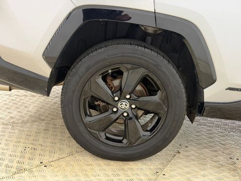 Used 2019 Toyota RAV4 XSE w/ Carpet Mat Package image 11