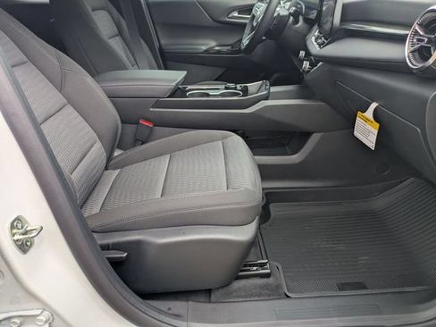 New 2026 Chevrolet Equinox LT w/ Safety and Technology Package FWD image 37