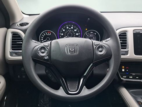 Used 2017 Honda HR-V EX image 18