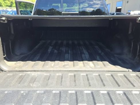 Used 2019 RAM 1500 Laramie AWD/4WD image 19