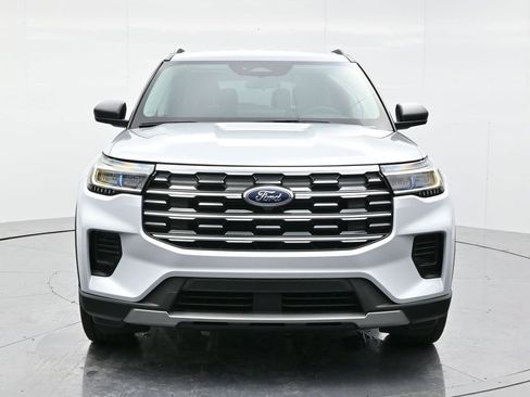 New 2026 Ford Explorer Active image 2