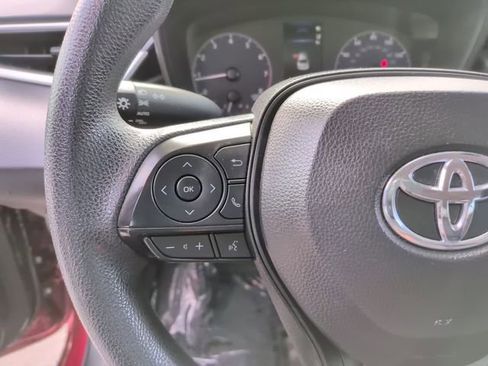 Used 2024 Toyota Corolla LE FWD image 21