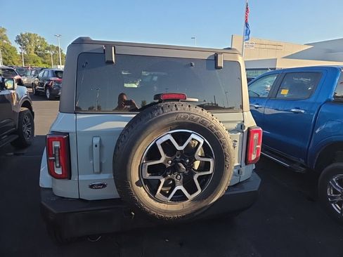 Used 2022 Ford Bronco Outer Banks AWD/4WD image 6
