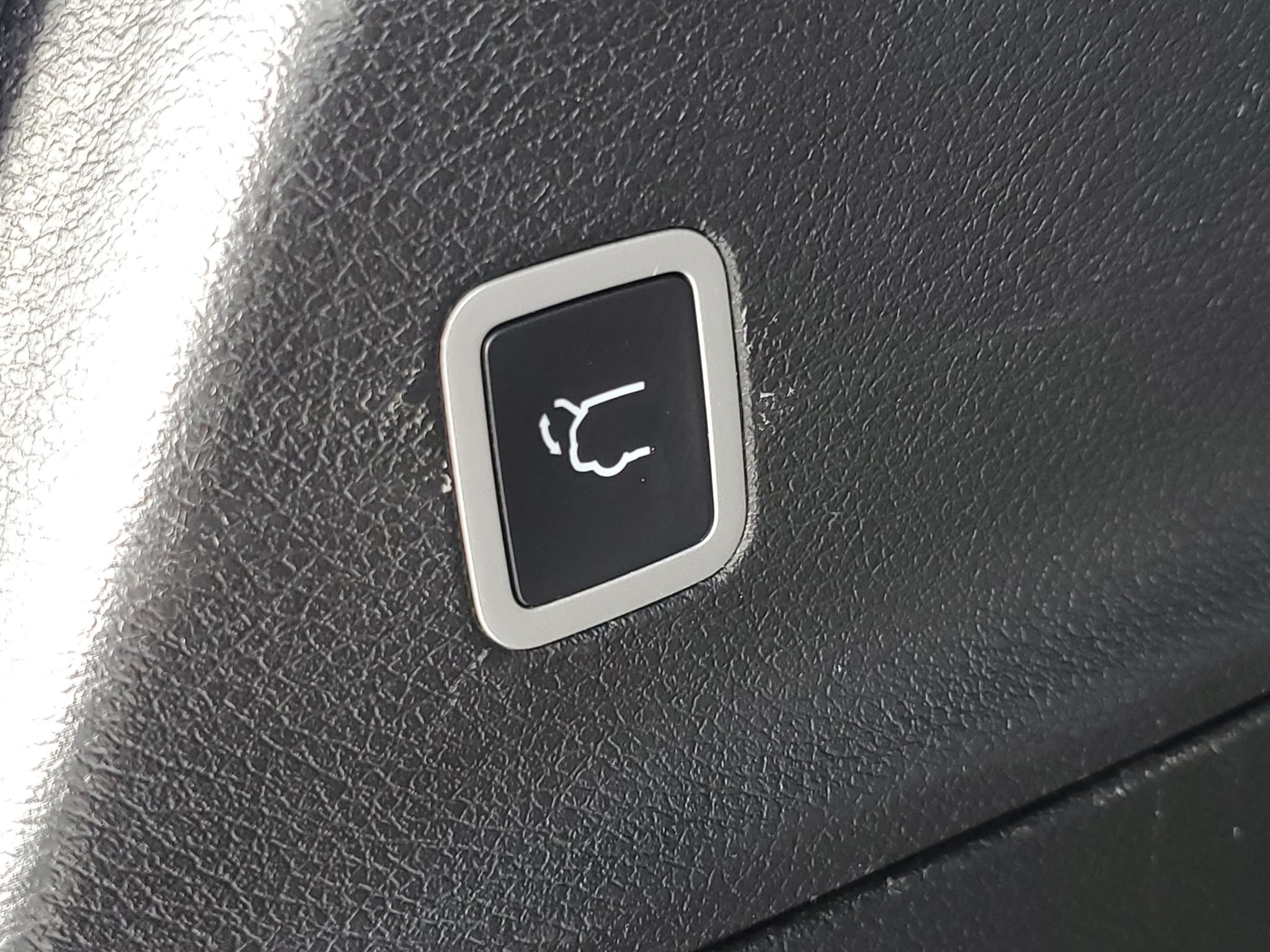 Used 2025 Chrysler Pacifica Select FWD image 34